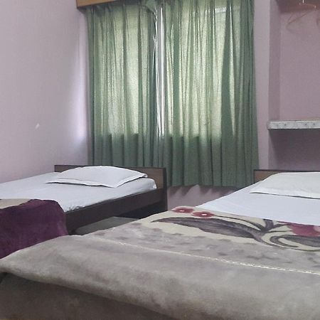 Deep Hotel Бодх Гая Екстериор снимка