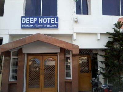 Deep Hotel Бодх Гая Екстериор снимка